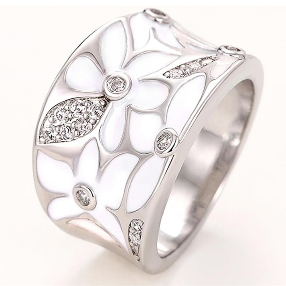 NEW Enamel Flower Ring | Cubic Zirconia - Pink Or White | Size 7 or 8 - Picture 9 of 11